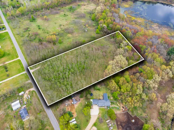 29th St, Gobles, MI 49055