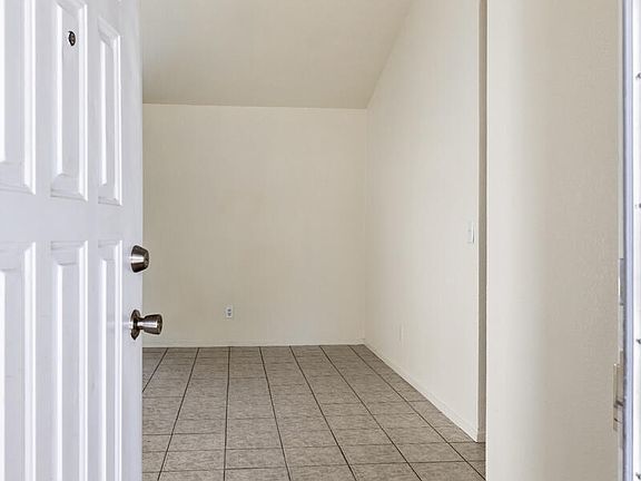4th image of 1936 E Roosevelt Court