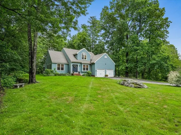 72 Oakmont Drive, Concord, NH 03301