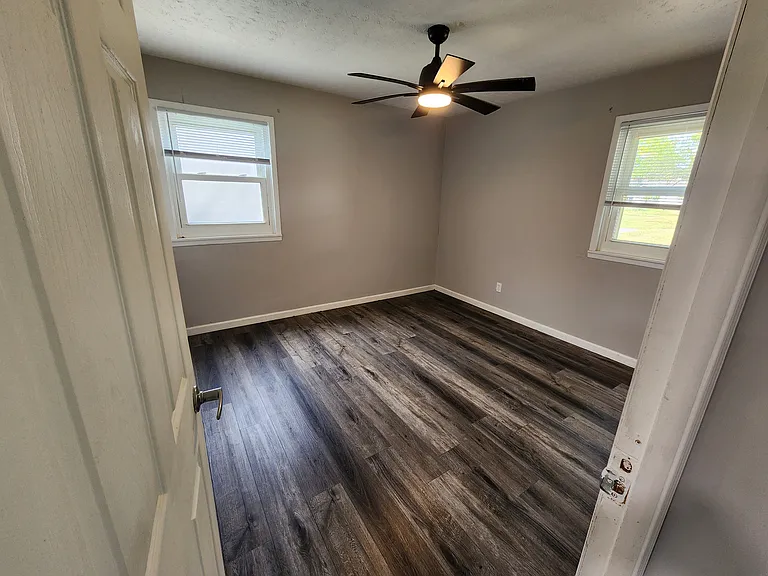 33 Ledgewood Dr — Photo 15