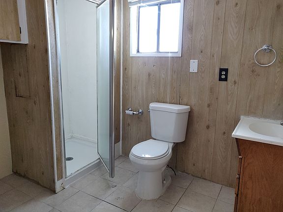 Spacious Guest Bathroom