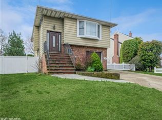 4396 Merrick Rd #UP, Massapequa, NY 11758