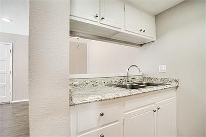 1st image of 5109 Gaston Ave APT 101