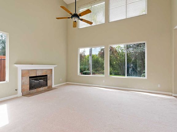 4th image of 11909 Acacia Glen Ct