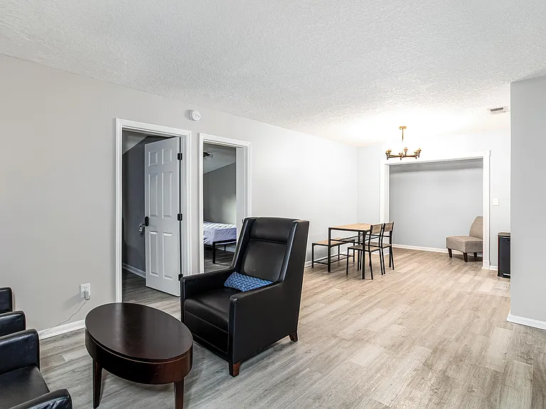 Living/Dining Area