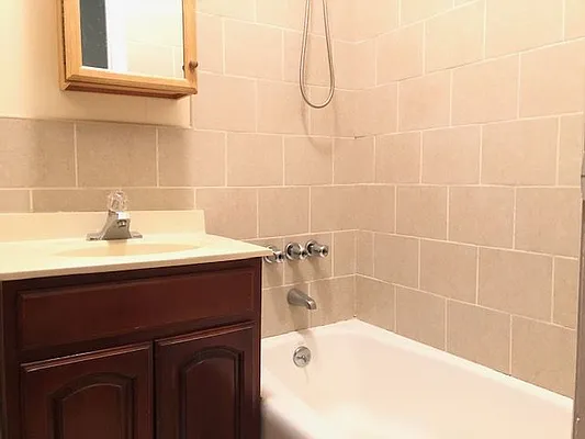 Rented by Lang Realty LLC | media 17