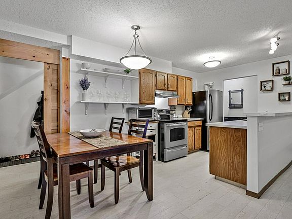 2nd image of 404 S Wolf St #303