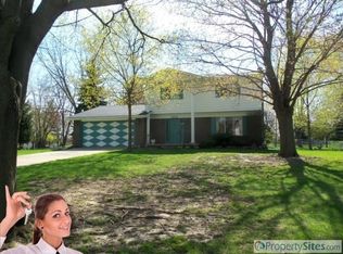 1313 Heathercrest Dr, Flint, MI 48532