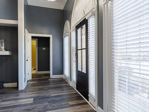 4th image of 3637 Arbor Run Dr
