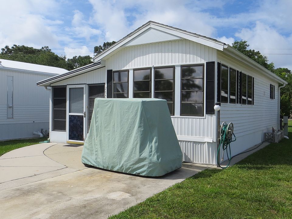 1st image of 265 Bainbridge Dr