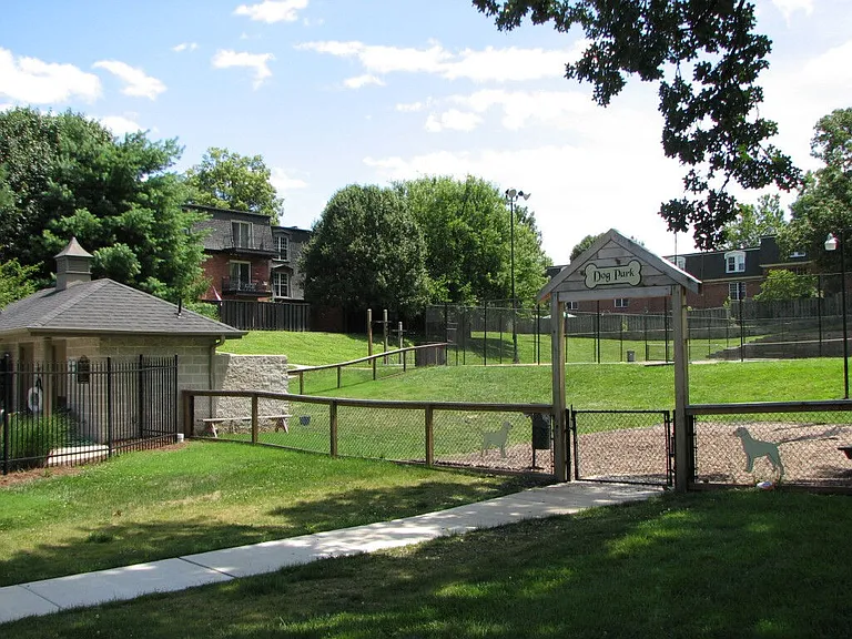 Beau Jardin Apartments — Photo 13