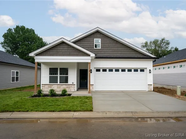 4 Cedargrove Lane, Jeffersonville, IN 47130