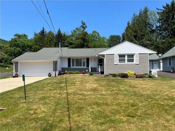 12 Emery Ave, Bradford, PA 16701