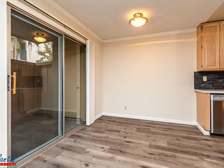 247 N Capitol Ave #193 — Photo 4