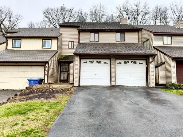 124 Country Club Dr, Florida, NY 10921