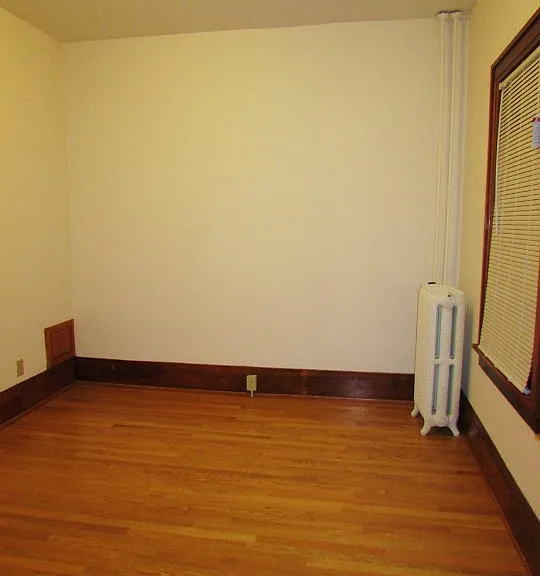 220 State St — Photo 12