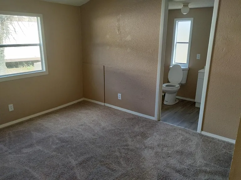 120 SE Camelot Loop — Photo 8