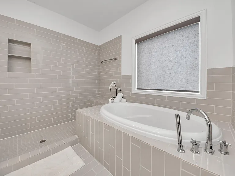 1628 W 24th St — Photo 21