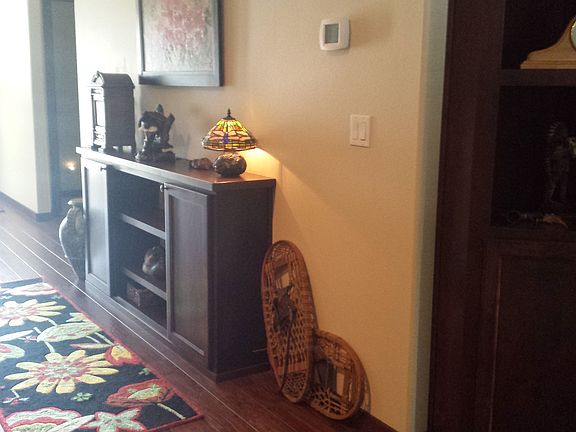 entry built in cabinet