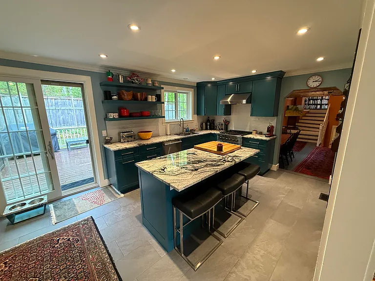 808 S End Rd — Photo 10