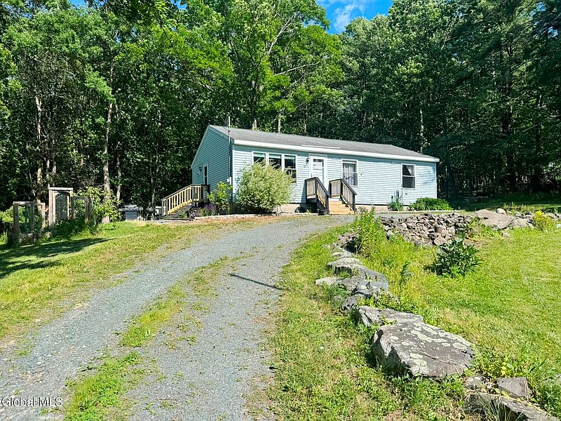 5th image of 26 Knobhill Road