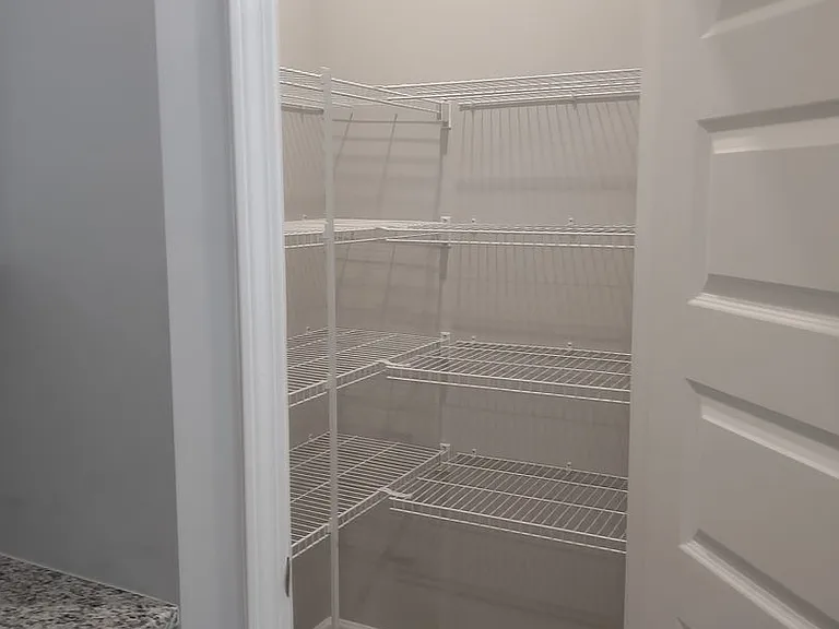 1031 Ashcroft Cir — Photo 25
