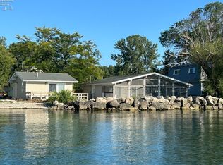 400 Sea Breeze Rd, Middle Bass, OH 43446