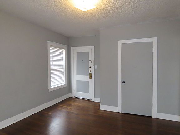 2nd image of 502 S Fannin Ave APT 201