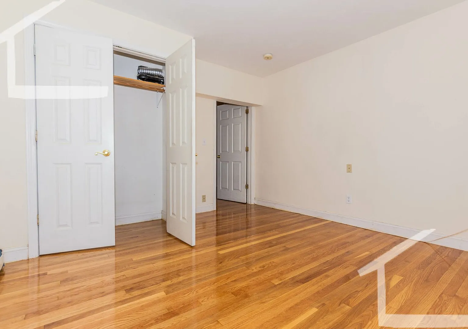 1136 Commonwealth Ave #7G Boston MA 02134 — Photo 2