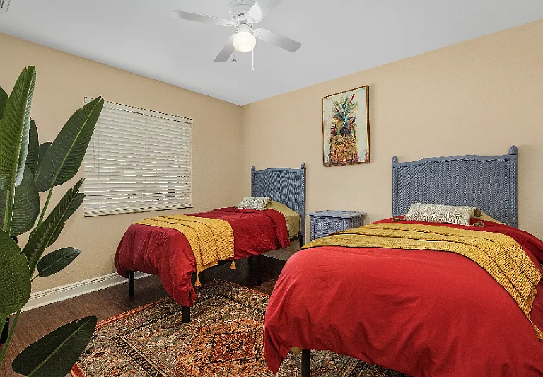 205 SE 4th Pl — Photo 8