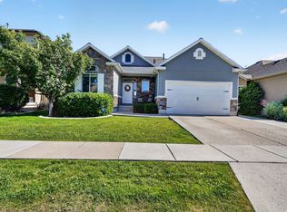 2335 W Field Stone Way S, Layton, UT 84041
