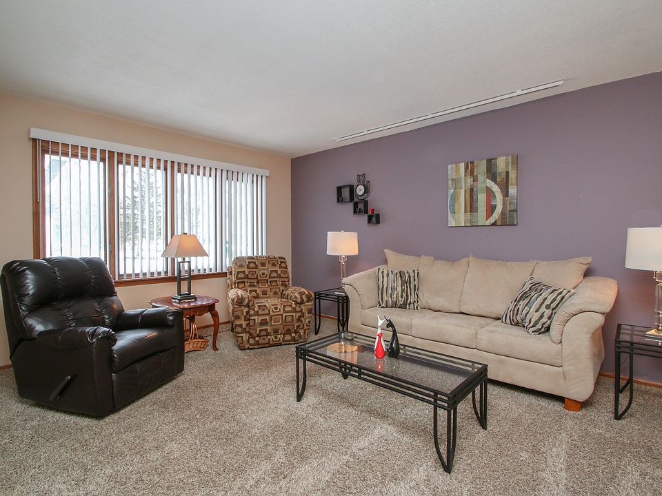 1st image of 1501 Woodbine Ln