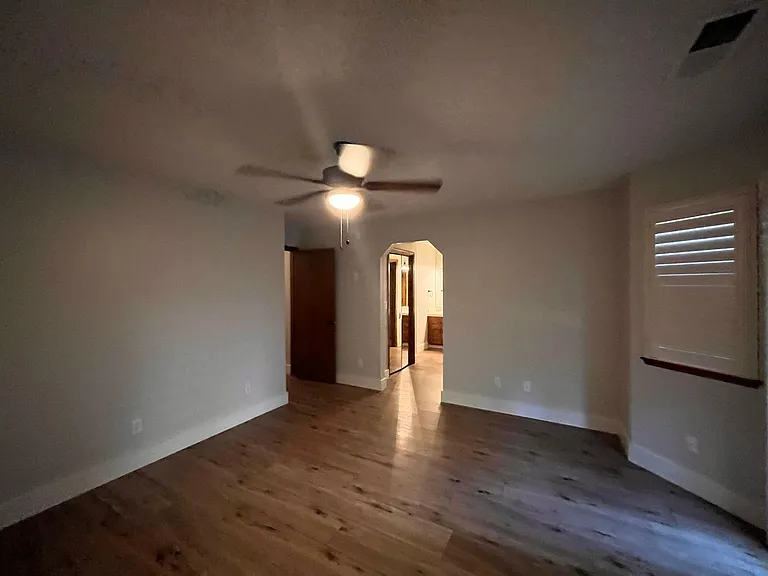 540 N Peppertree St — Photo 22