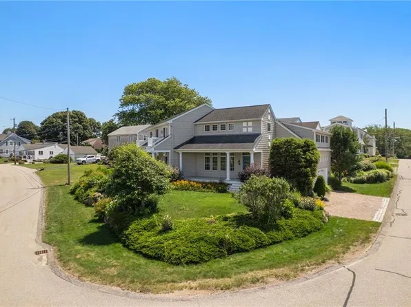 1 Sea Crest Dr, Narragansett, RI 02882