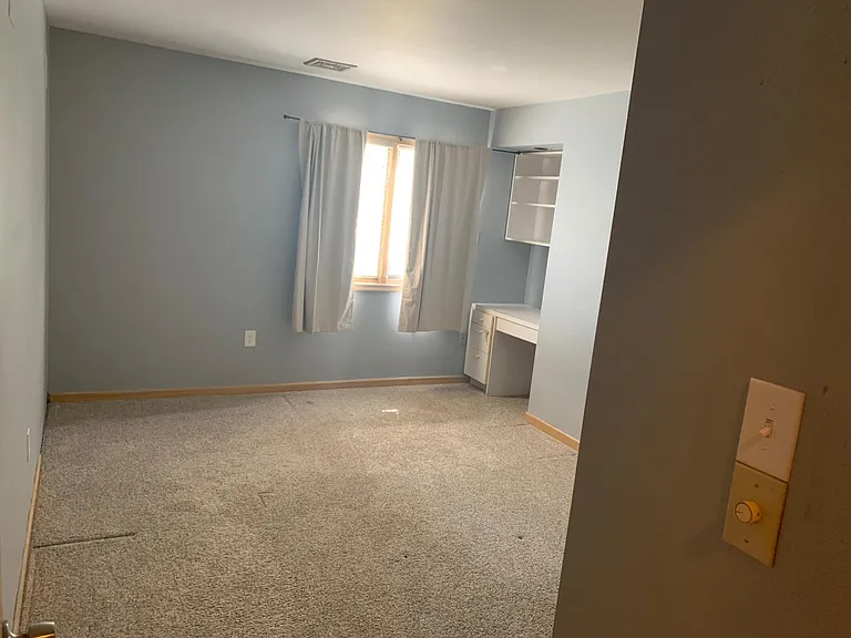 227 N Main St — Photo 22