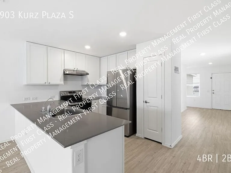 3903 Kurz Plz — Photo 6