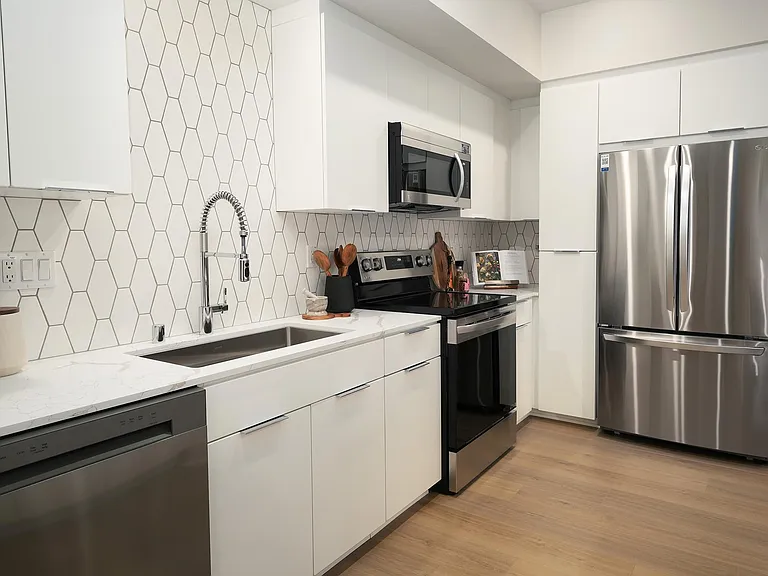 Millennium Apartments — Photo 39