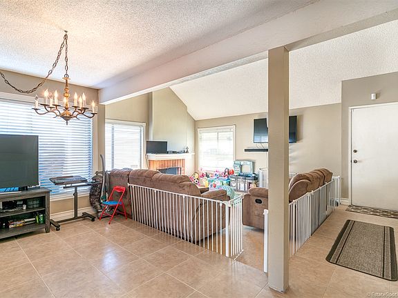 4th image of 1056 Buena Vista Way