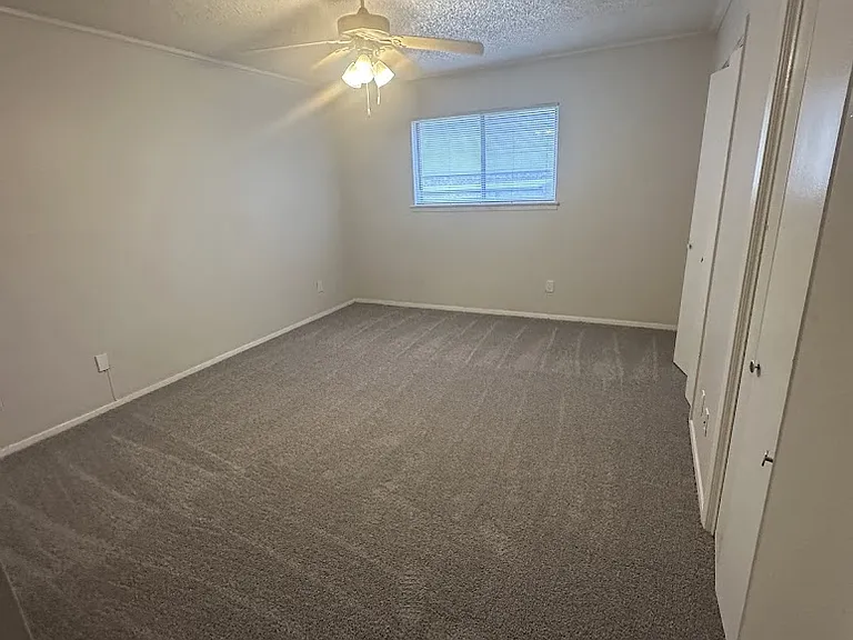 Juniper Springs Apartments — Photo 172