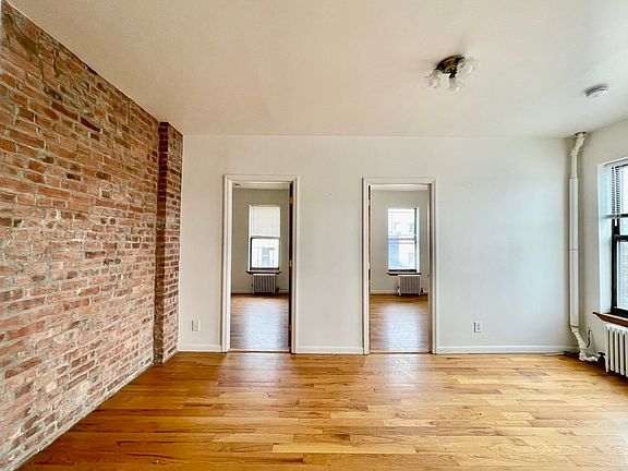 3rd image of 650 Manhattan Ave APT 12