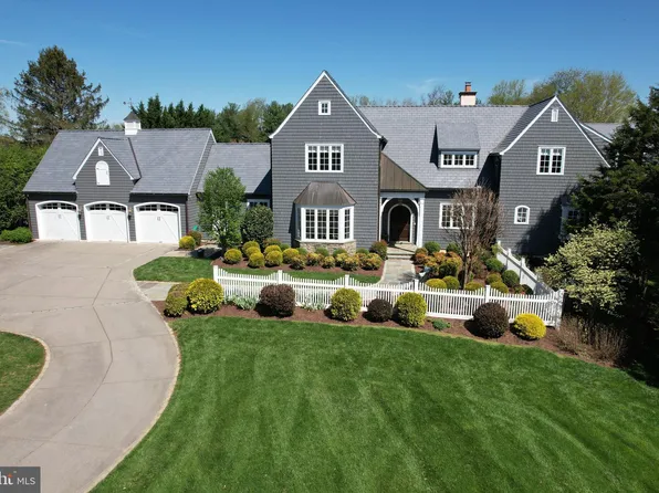 10615 Red Barn Ln, Potomac, MD 20854