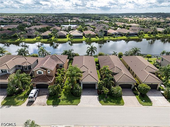 3rd image of 11593 Lakewood Preserve Pl