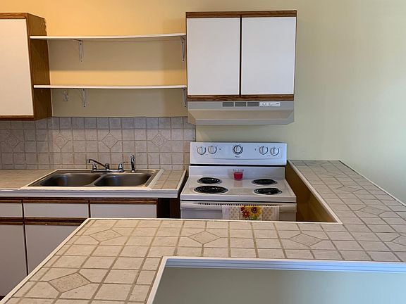 3rd image of 1B S Vine St