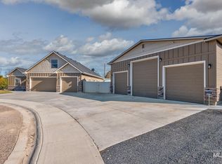 2630 Dogwood Ave, Fruitland, ID 83619