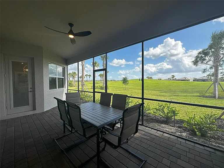 25115 Longmeadow Dr — Photo 27