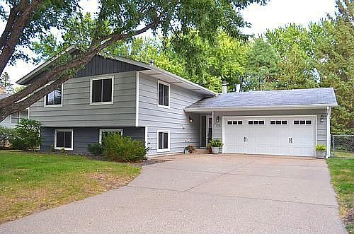 1st image of 4734 Carolyn Ln