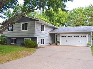 4734 Carolyn Ln, White Bear Lake, MN 55110