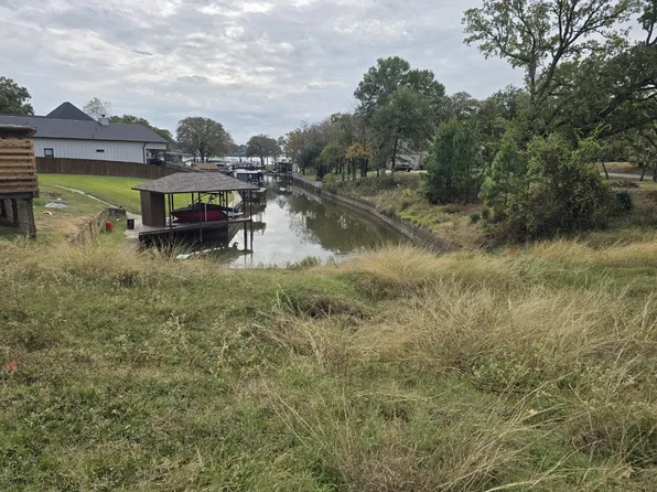 203 Seaside Dr, Gun Barrel City, TX 75156