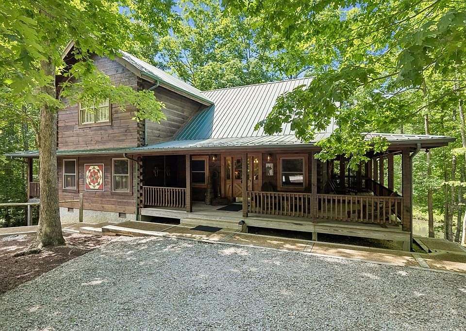 1st image of 340 Doe Ridge Dr
