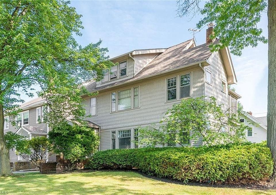1st image of 17802 Clifton Blvd